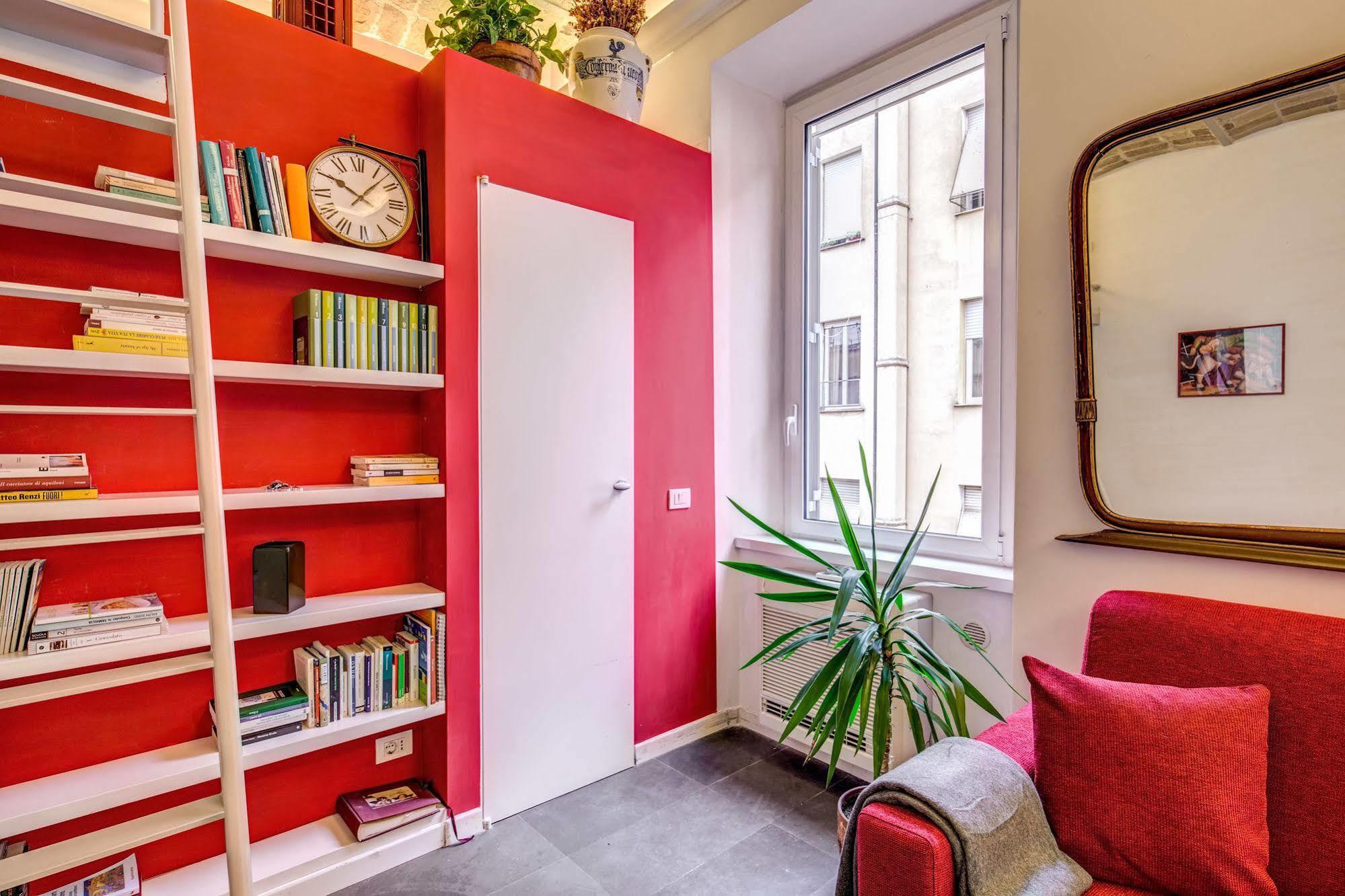 Apartment Aweshome - Colosseo Red Design Rome